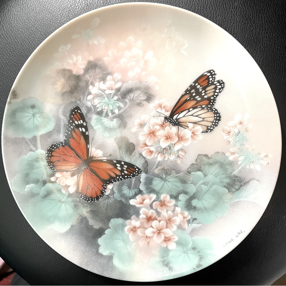 Vintage W.S.George collection plate “Monarch Butterflies “ by Lena Liu